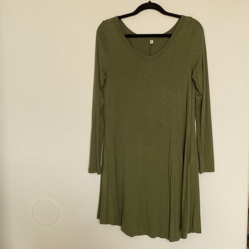 Women’s long sleeve swing dress